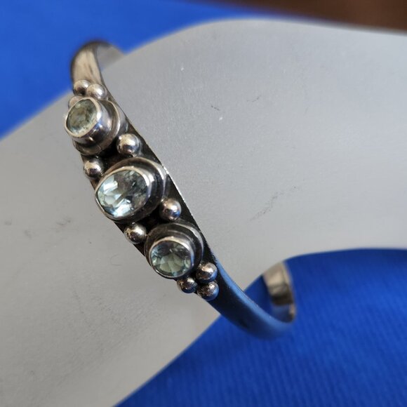 VINTAGE 925 SILVER CUFF BRACELET WITH LIGHT BLUE STONES TOPAZ? - Picture 5 of 8